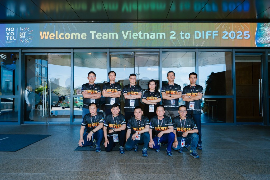 Đội Việt Nam 2 - Lễ hội pháo hoa Đà Nẵng 2025